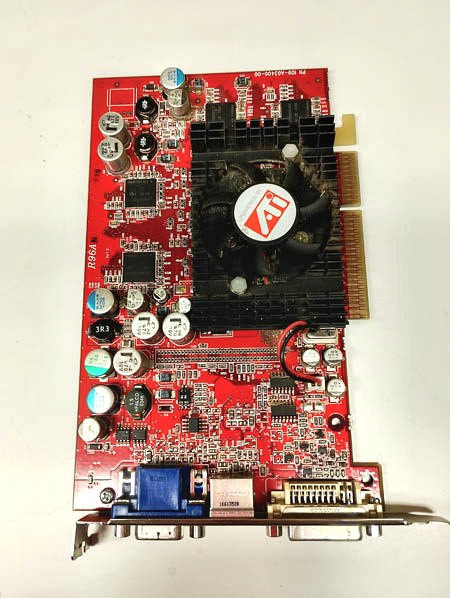AGP ATI Radeon 9600 Pro 128M 109-A03400-00 näytönohjain.